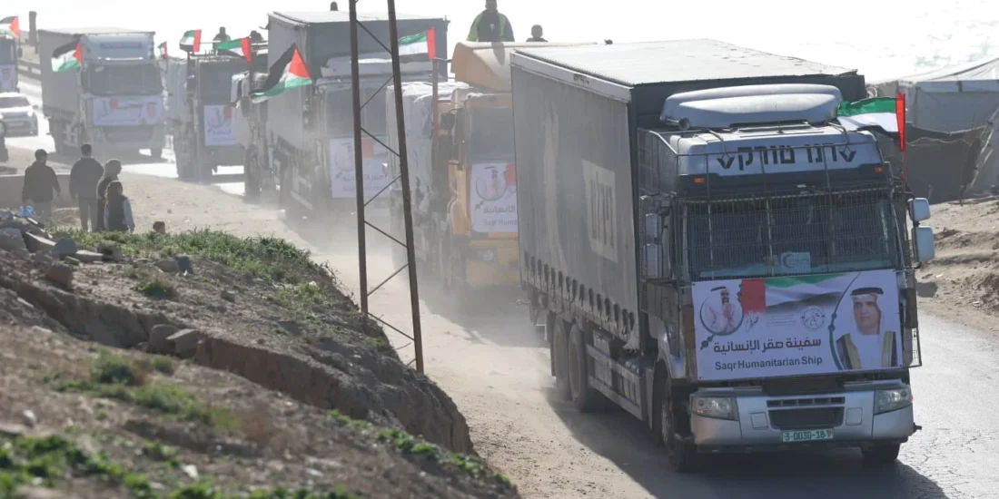 The humanitarian cargo of the Saqr ship has arrived in the Gaza Strip to support and assist the population