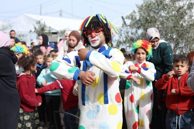 عملية الفارس الشهم (3) تُقدّم دعماً إنسانياً للأطفال الصُم في قطاع غزة