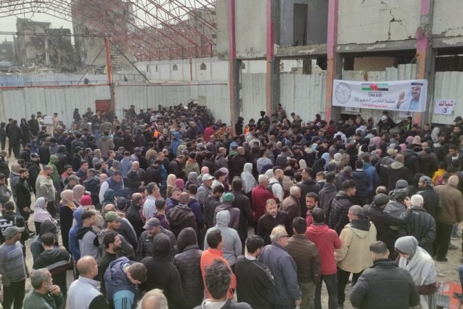 الفارس الشهم 3 توزّع 7500 طرد غذائي في مناطق مكتظة بالنازحين شمال قطاع غزة