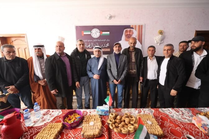 وفود رسمية وشخصيات وطنية ومؤسساتية تزور الفارس الشهم (3) لتهنئتهم بمناسبة عيد الفطر السعيد