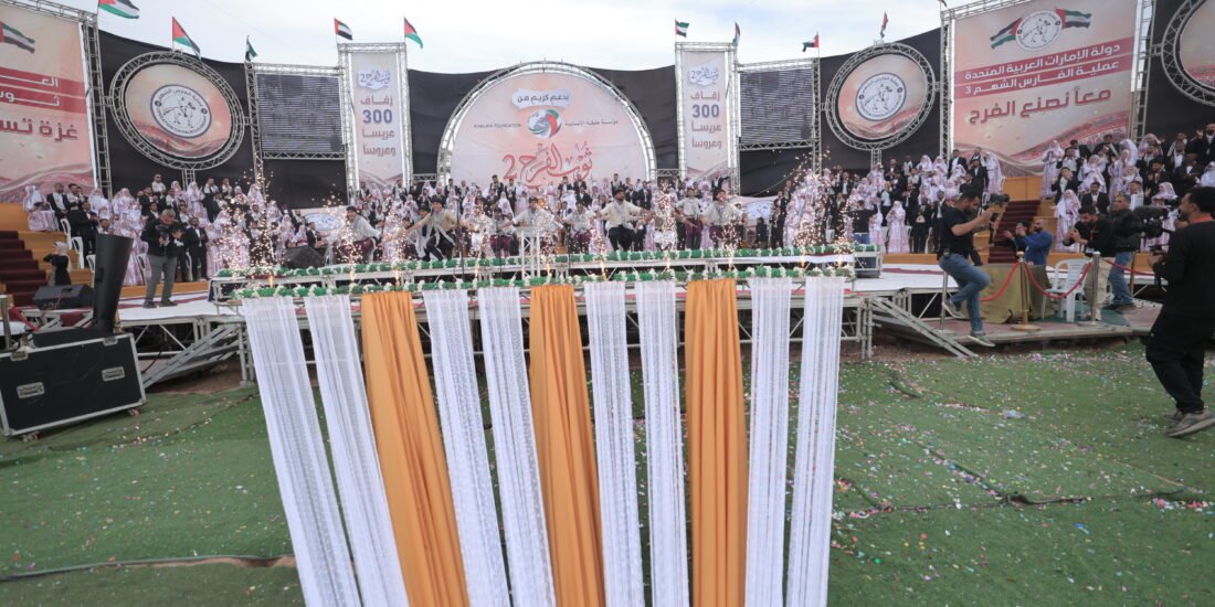 عملية الفارس الشهم (3) تزف 300 عريساً وعروسة في قطاع غزة بدعم كريم من مؤسسة خليفة الإنسانية