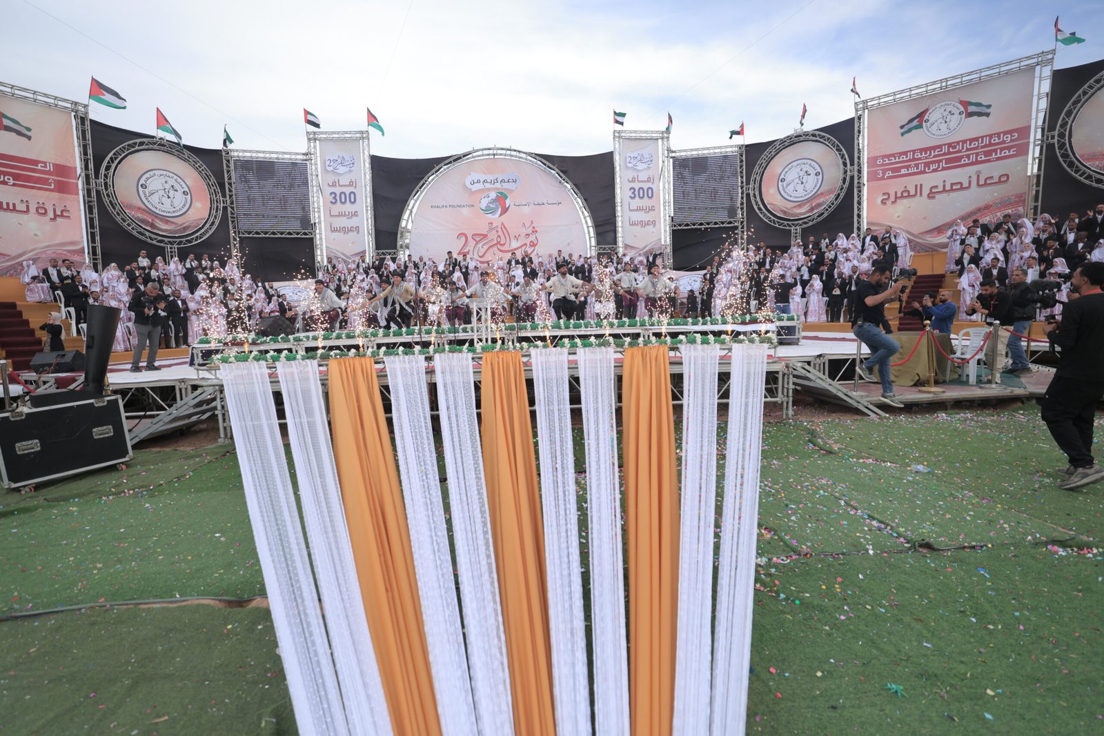 عملية الفارس الشهم (3) تزف 300 عريساً وعروسة في قطاع غزة بدعم كريم من مؤسسة خليفة الإنسانية