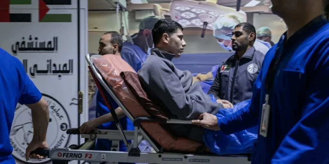 المستشفى الإماراتي العائم يستقبل 5 مرضى جدد من غزة ليرتفع الإجمالي إلى 66 مريضاً