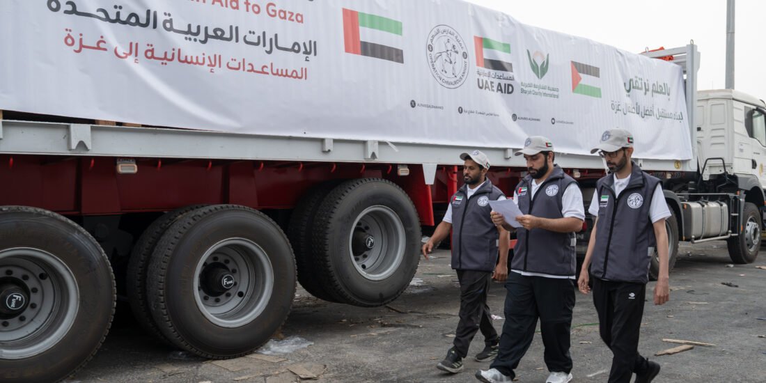 دخول 5 قوافل مساعدات إماراتية إلى قطاع غزة تحمل 903 طن من المساعدات الإنسانية